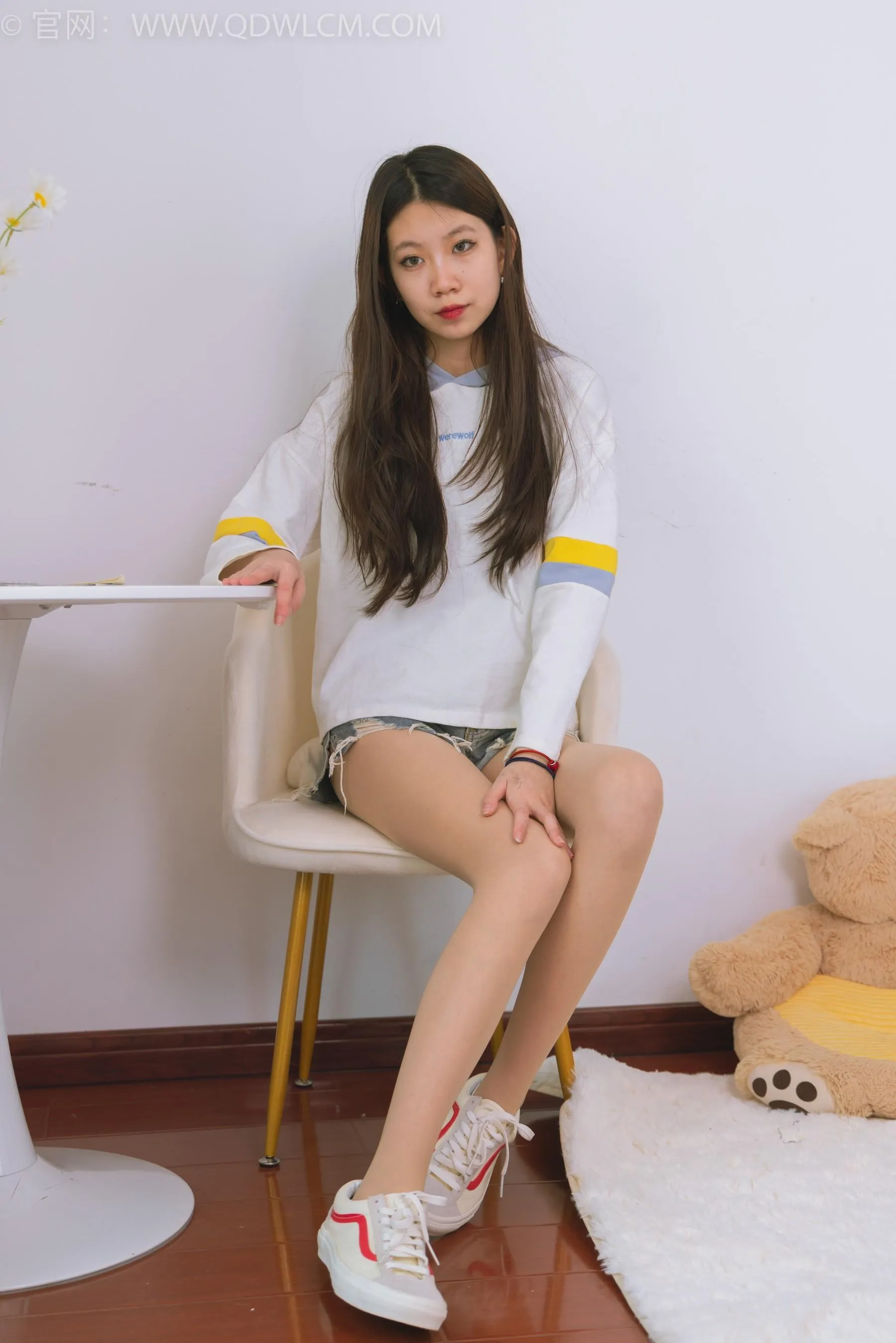 物恋传媒 NO.1511 纤纤-湖边少女 [151P]插图2